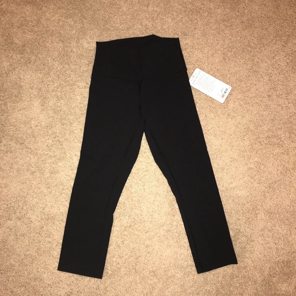 NWT lululemon Wunder Under Crop hi-rise luxtreme - Picture 6 of 7